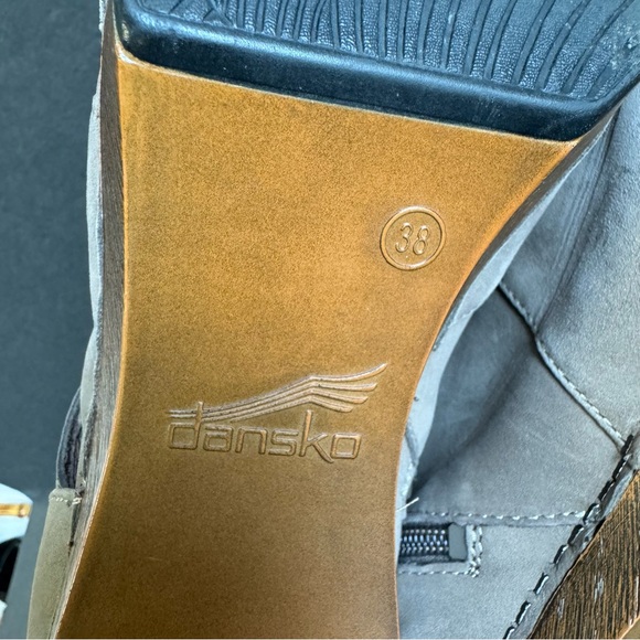 Dansko Delphina Peep-Toe Ankle Bootie Tan Leather Womens 38 Heeled Boots - Picture 7 of 12